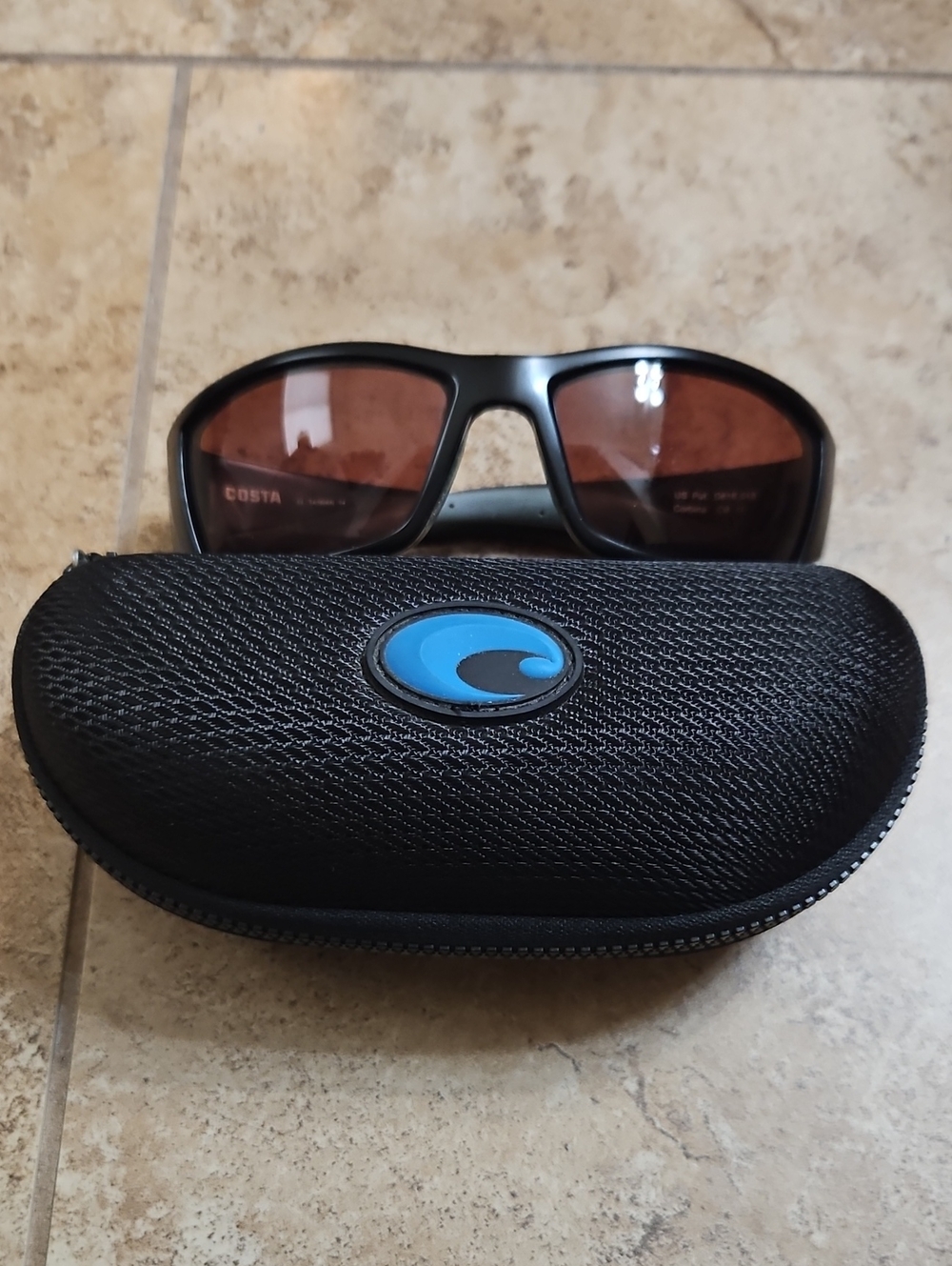 Costa Corbina Sunglasses with Brown Lenses and Black Textured Case